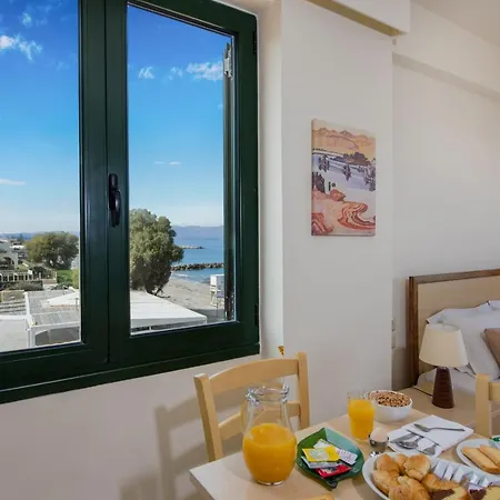 Margarita Lägenhetshotell Agia Marina
